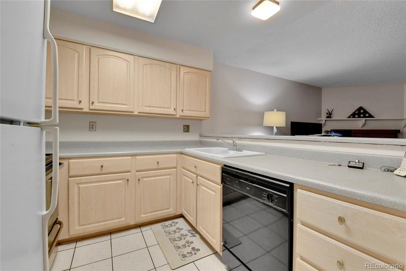 1695 Carr St #B, Lakewood, CO 80214