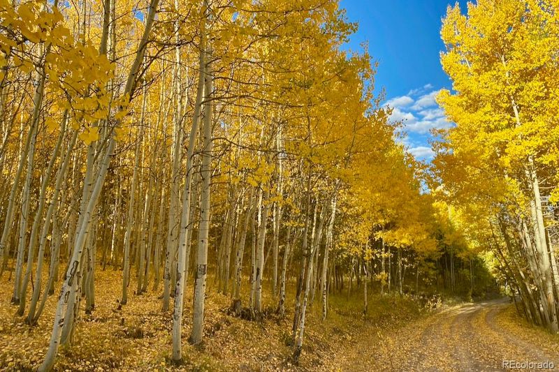 O Black Mountain Rd, Hot Sulphur Springs, CO 80451