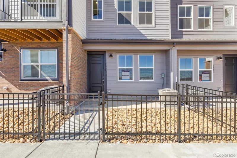 6870 Merseyside Ln, Castle Pines, CO 80108