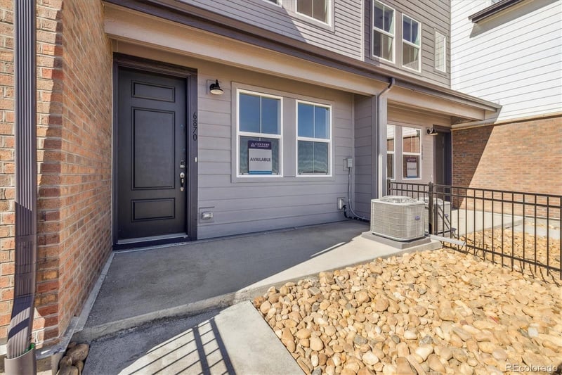 6870 Merseyside Ln, Castle Pines, CO 80108