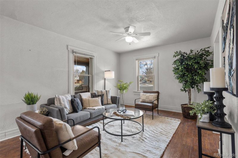 831 Custer Ave, Colorado Springs, CO 80903