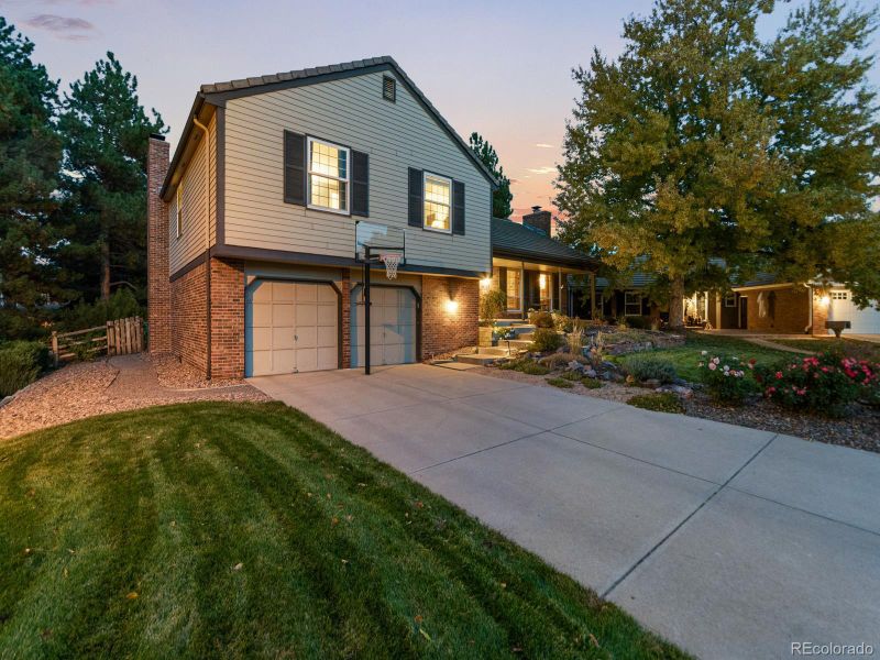 7668 S Locust St, Centennial, CO 80112