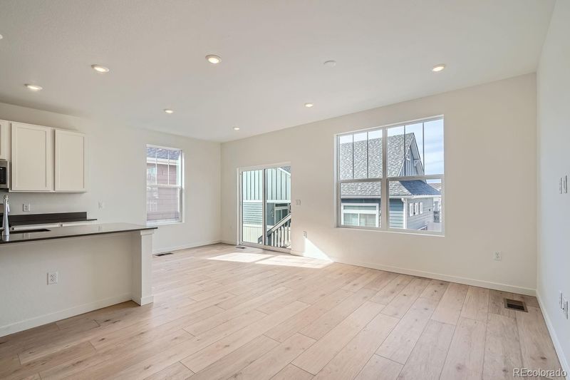 5117 N Quemoy St, Aurora, CO 80019