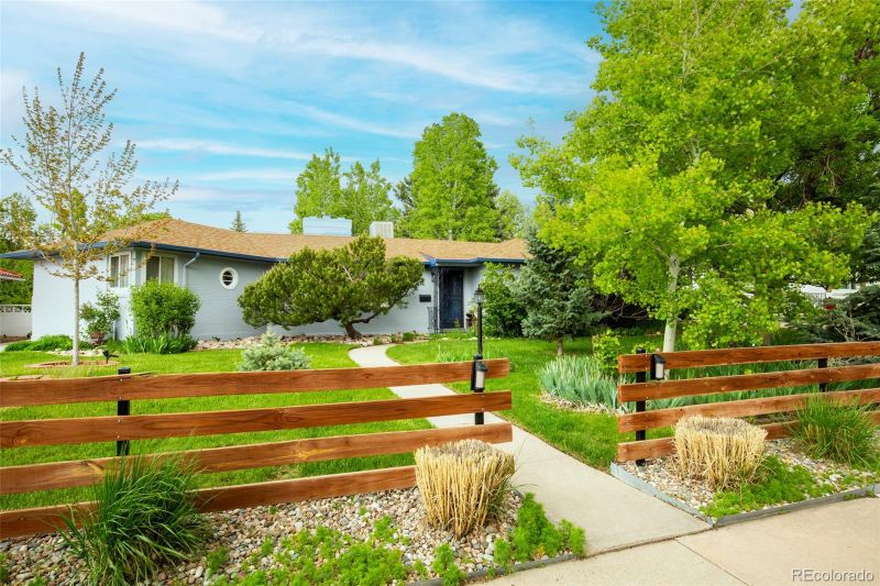 870 Grape St, Denver, CO 80220