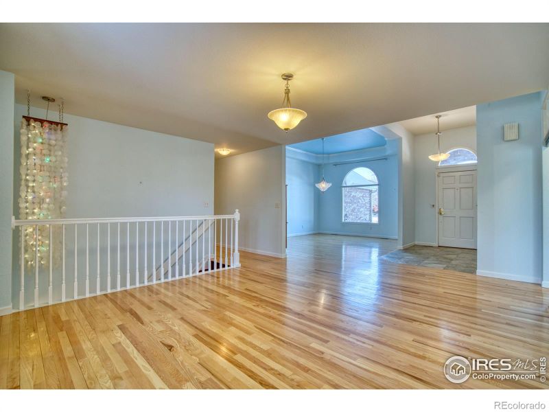 241 Sherwood Ct, Longmont, CO 80504