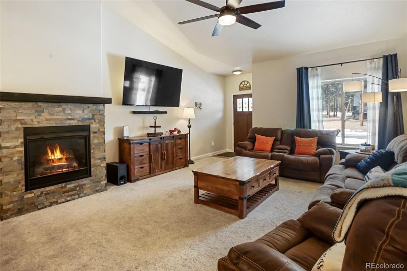 1323 Firestone Dr, Woodland Park, CO 80863