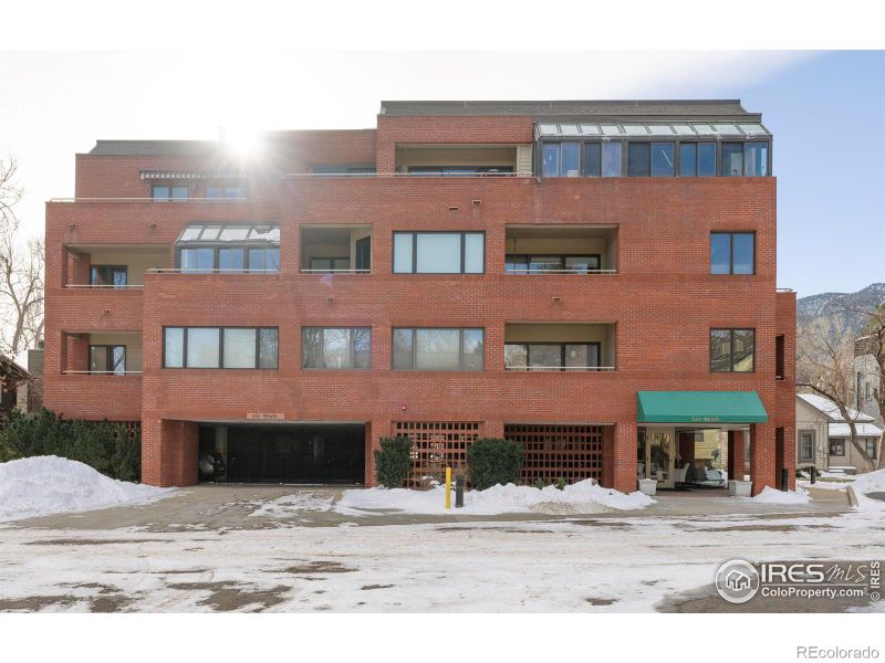 624 Pearl St #404, Boulder, CO 80302