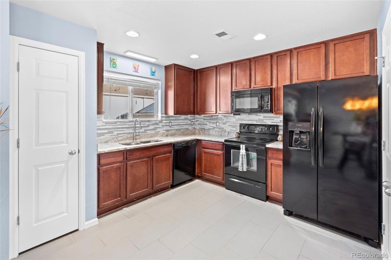 18861 E 58th Ave #C, Denver, CO 80249