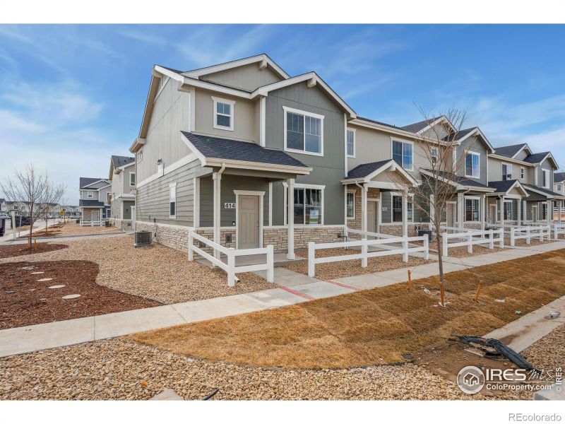 414 Condor Way, Johnstown, CO 80534