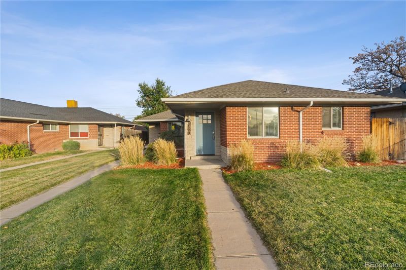 3608 N Grape St, Denver, CO 80207