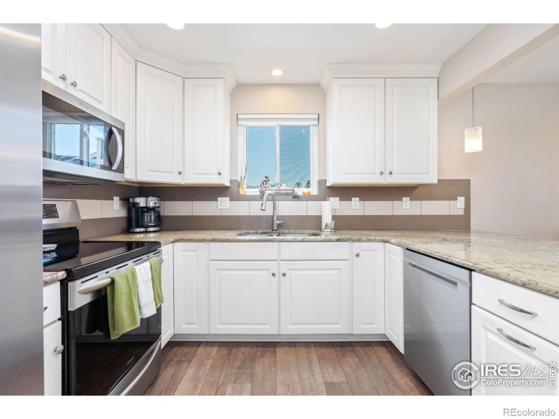 1432 44th Ave Ct, Greeley, CO 80634