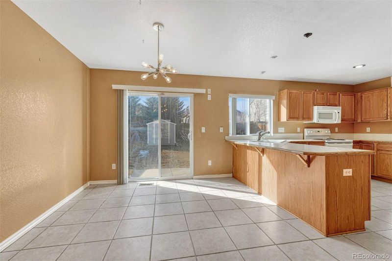 4318 Crow Creek Dr, Colorado Springs, CO 80922