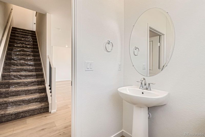 6562 Arbor Blvd #1, Thornton, CO 80602