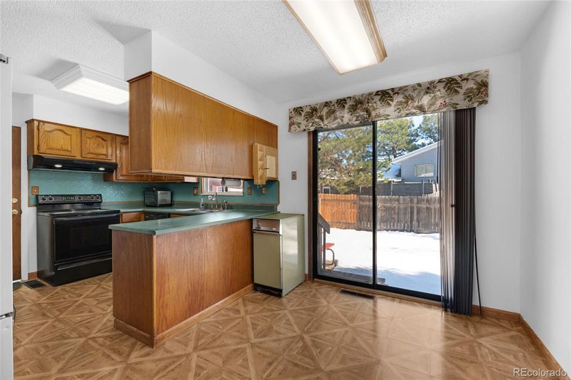 1009 Galley Pl, Colorado Springs, CO 80915
