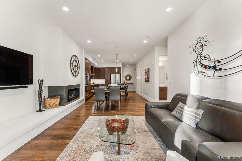 250 Columbine St #210, Denver, CO 80206