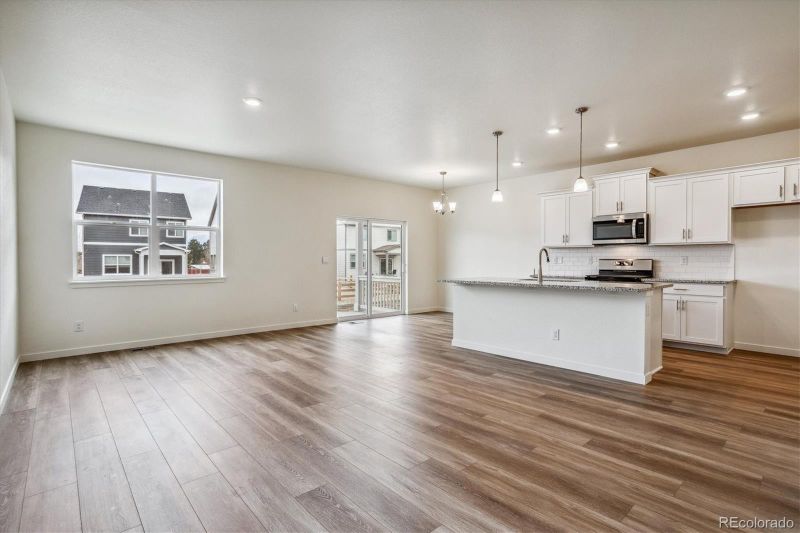 8491 Castleabra Dr, Fountain, CO 80817