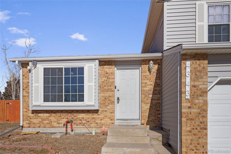 4343 E 93rd Pl, Thornton, CO 80229
