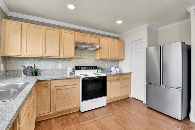 21455 E 44th Ave, Denver, CO 80249