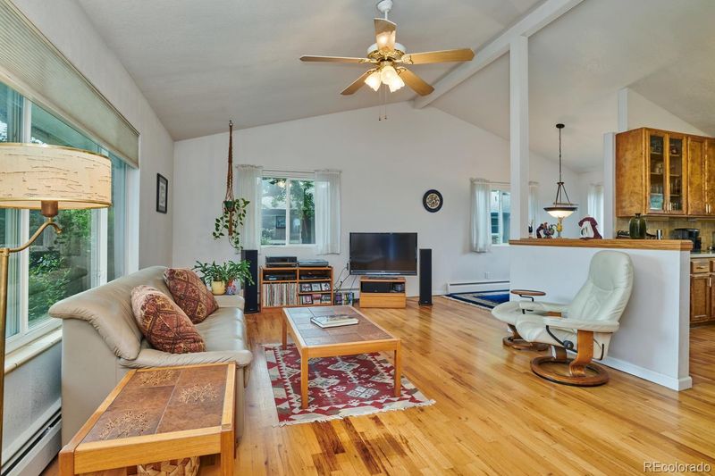 9233 W Virginia Dr, Lakewood, CO 80226