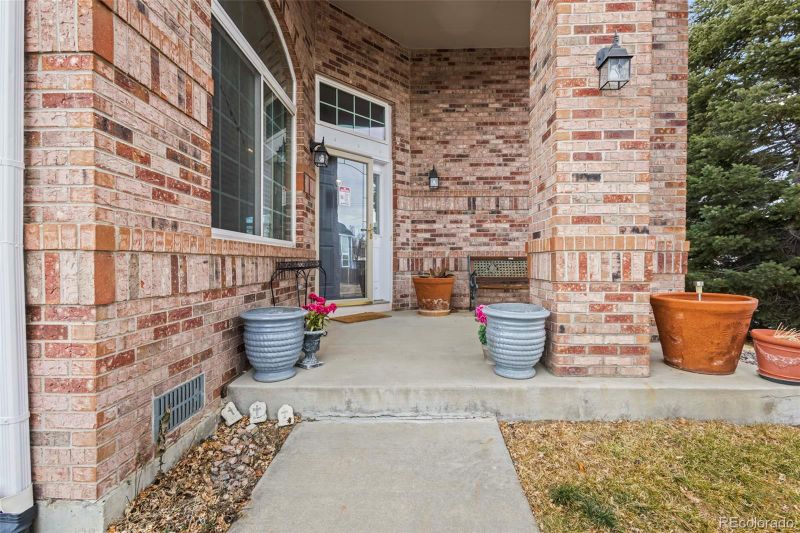 18981 E Belleview Pl, Centennial, CO 80015