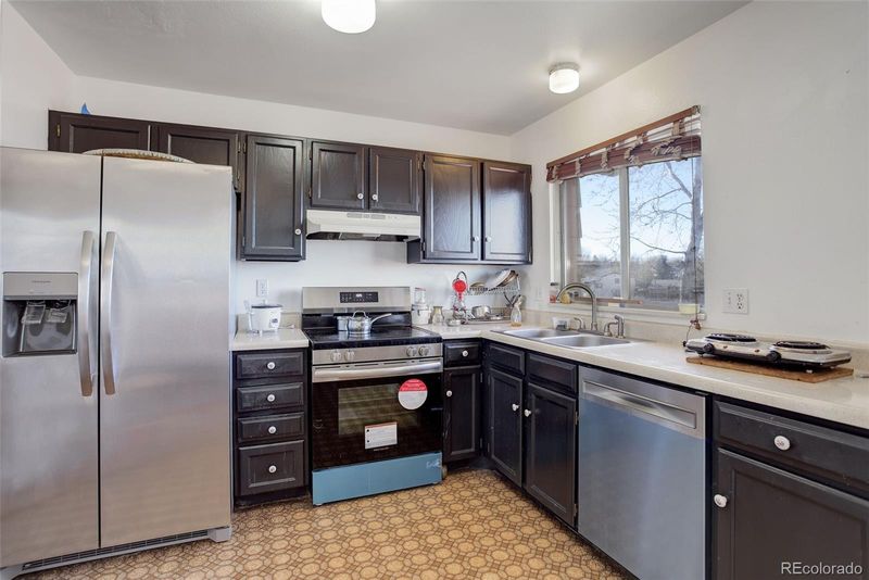 1123 S Biscay St, Aurora, CO 80017