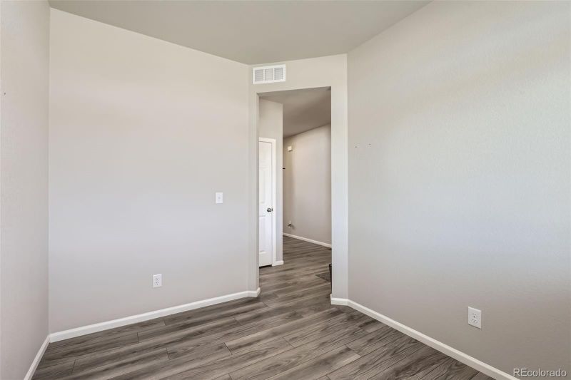 296 N Newcastle Way, Aurora, CO 80018