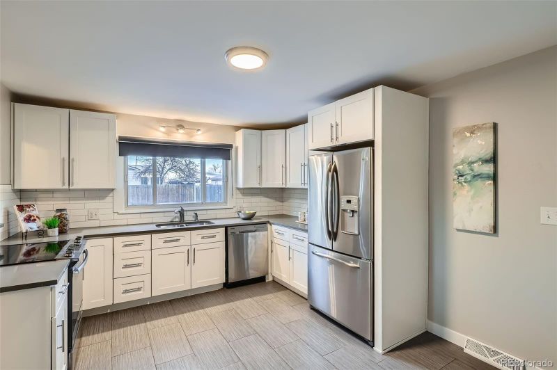 2094 Fulton St, Aurora, CO 80010
