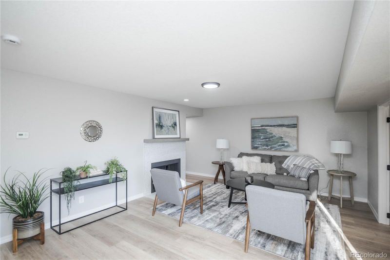 15045 E Louisiana Dr #B, Aurora, CO 80012