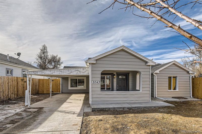 2043 Elmira St, Aurora, CO 80010
