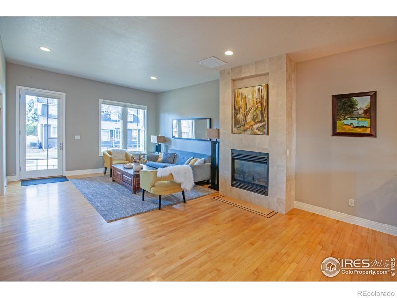 820 Tenacity Dr, Longmont, CO 80504