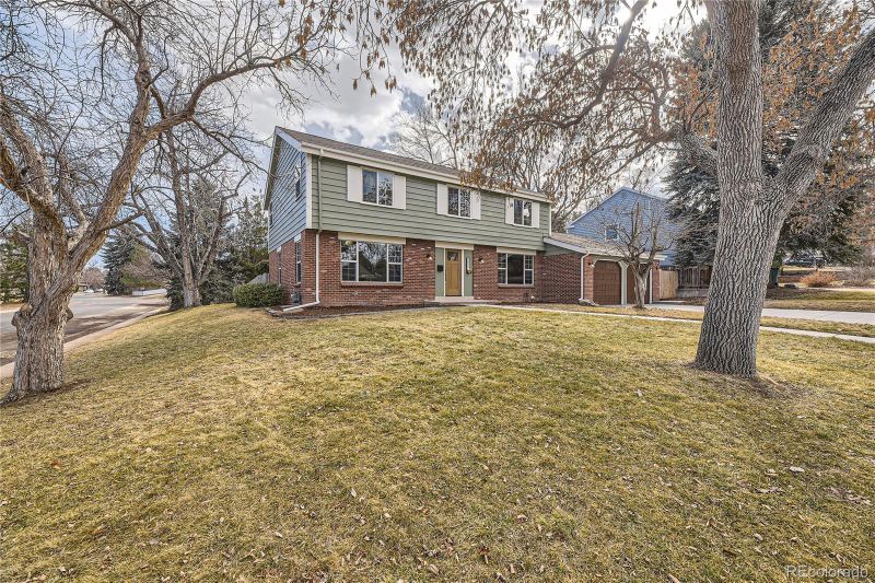 6800 S Bemis St, Littleton, CO 80120