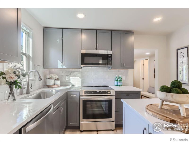 241 Gay St, Longmont, CO 80501