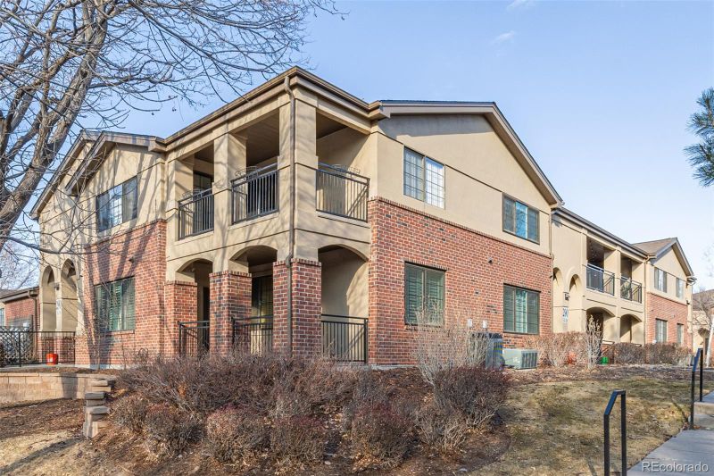 290 Poplar St #A, Denver, CO 80220