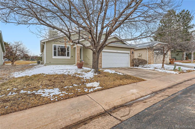 32 Canongate Ln, Highlands Ranch, CO 80130