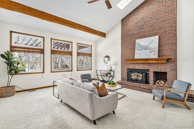 831 W Kettle Ave, Littleton, CO 80120