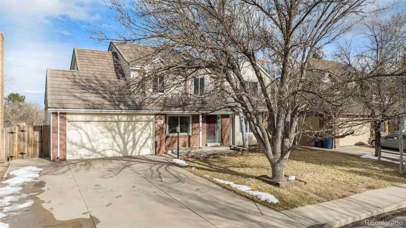 831 W Kettle Ave, Littleton, CO 80120
