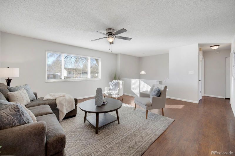 809 Hennessy Ct, Colorado Springs, CO 80909