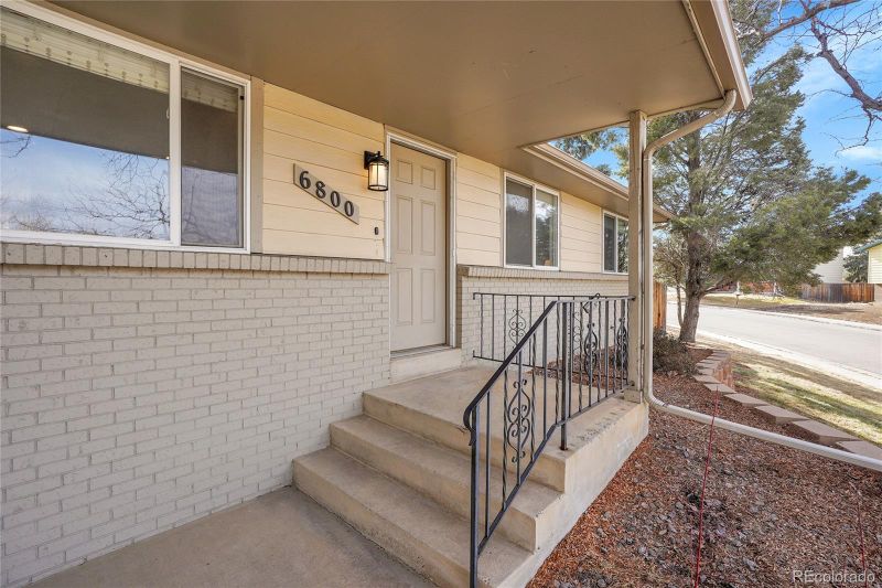 6800 S Quince St, Centennial, CO 80112