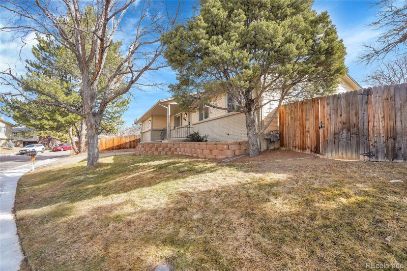 6800 S Quince St, Centennial, CO 80112