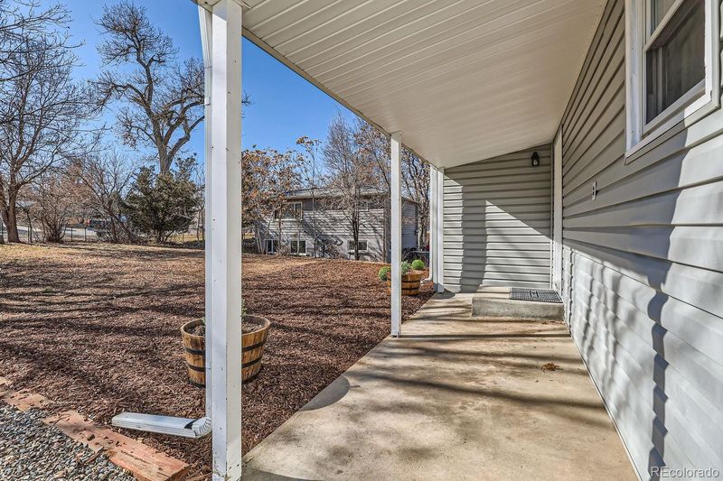 5475 Primrose Ln, Denver, CO 80221