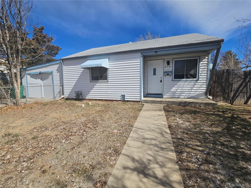970 Lima St, Aurora, CO 80010