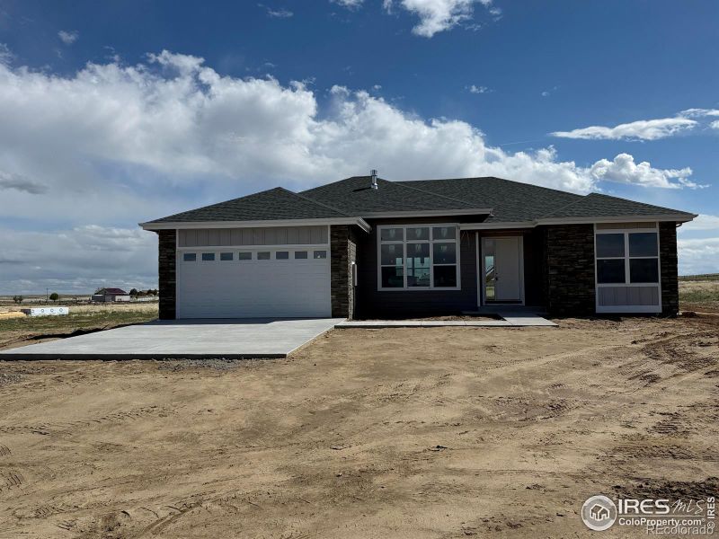 7824 Road P 2, Wiggins, CO 80654