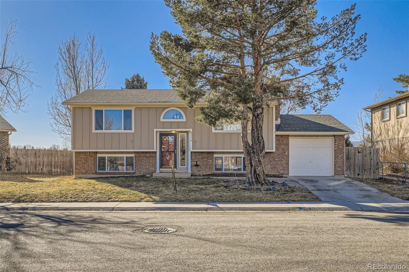 8556 W Arbor Pl, Littleton, CO 80123