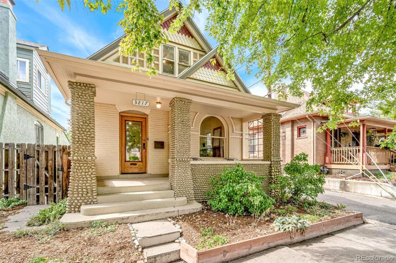 3217 Irving St, Denver, CO 80211