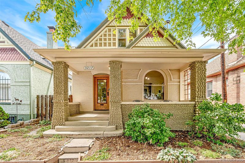 3217 Irving St, Denver, CO 80211
