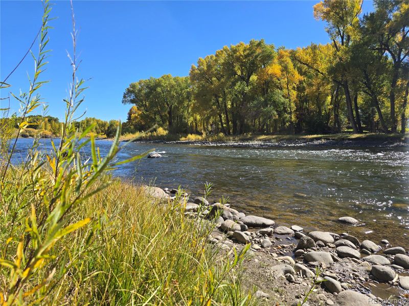 1864 River Island Dr, South Fork, CO 81154