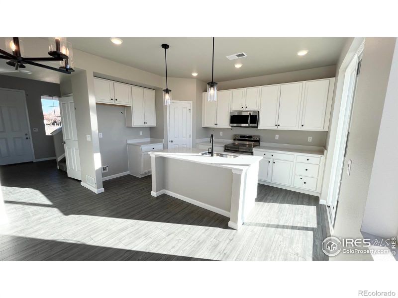 16805 Mckay Dr, Mead, CO 80542