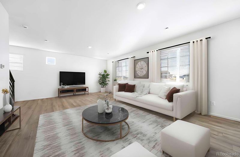 3908 N Riviera Ct, Aurora, CO 80019
