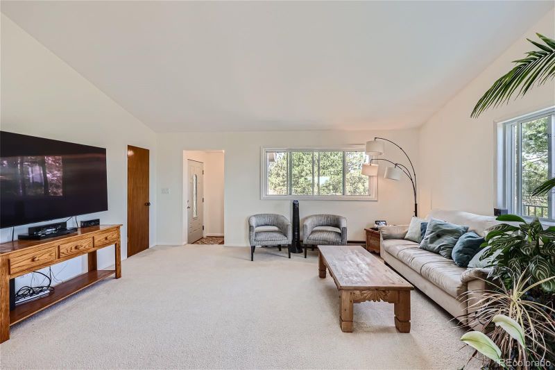 1817 Buttercup Rd, Elizabeth, CO 80107