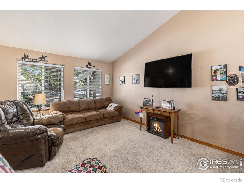 104 Plowshare Ln, Platteville, CO 80651